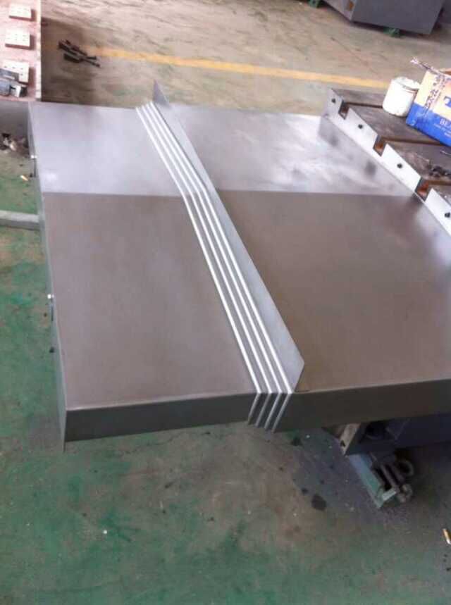 不锈钢板防护罩(图1)